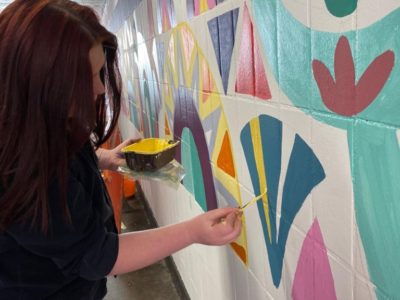 Kidderminster college students painting the Comberton Hill Underpass